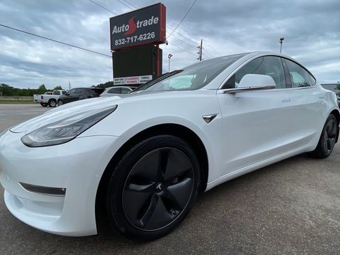 Used 2018 Tesla Model 3 Long Range AWD/4WD image 4