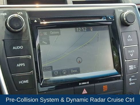 Used 2017 Toyota Camry XLE FWD image 12