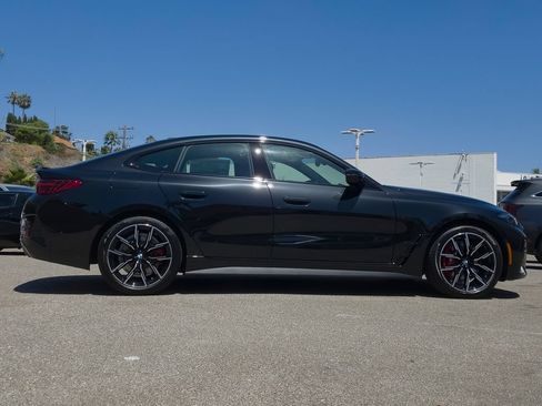 New 2026 BMW 430i w/ M Sport Package RWD image 3