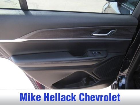 Used 2023 Jeep Grand Cherokee L Limited image 21