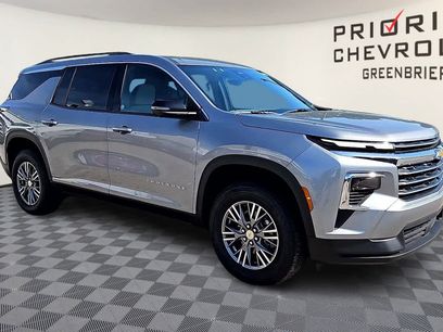 Used 2026 Chevrolet Traverse LT w/ Driver Confidence Package