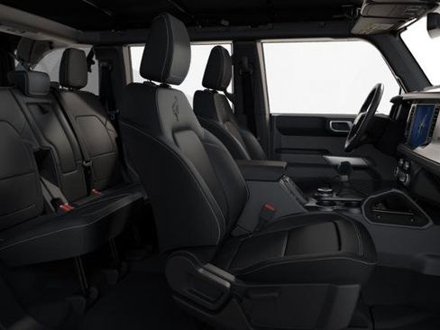 New 2025 Ford Bronco Outer Banks w/ Sasquatch Package image 39