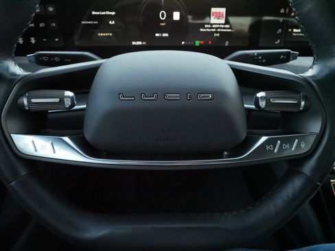 Used 2024 Lucid Air Touring image 25