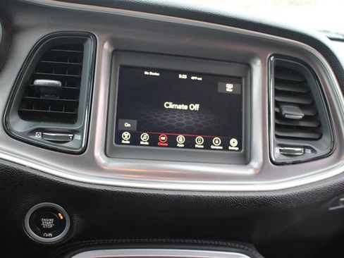 Used 2022 Dodge Challenger R/T image 17