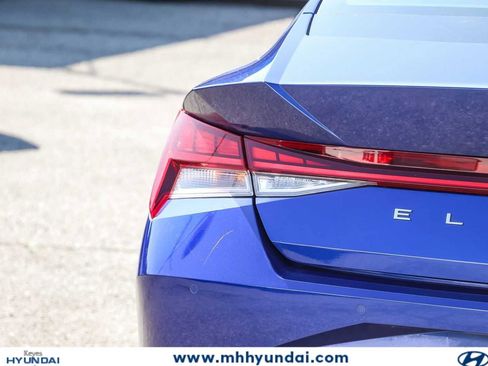 Certified 2023 Hyundai Elantra Limited w/ Cargo Package FWD image 10