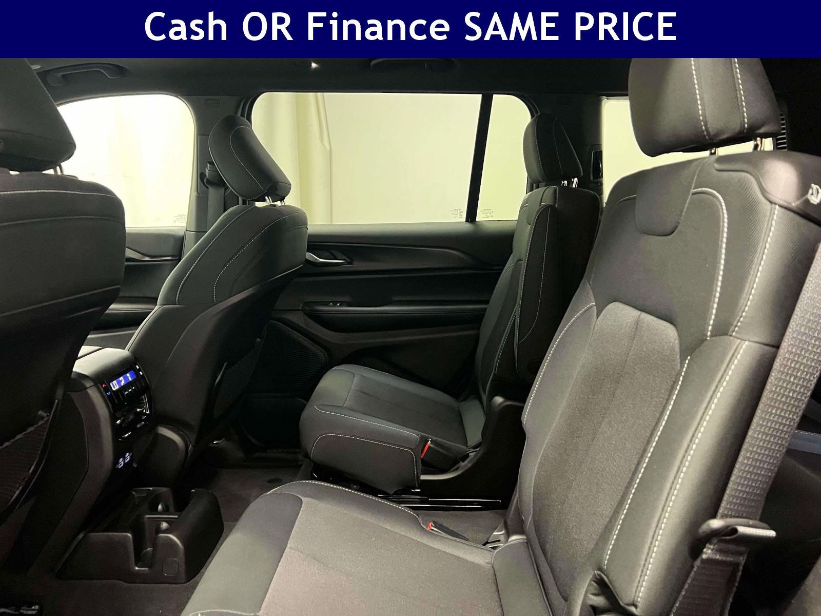 Used 2025 Jeep Grand Cherokee L Laredo w/ Luxury Tech Group I AWD/4WD image 14