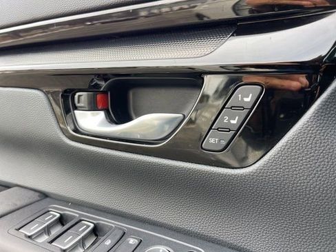Certified 2025 Honda CR-V EX-L image 17