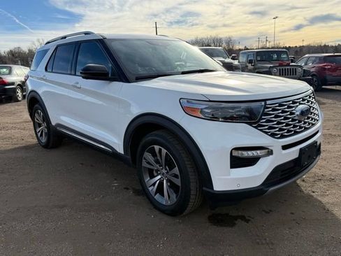 Used 2020 Ford Explorer Platinum w/ Premium Technology Package image 8