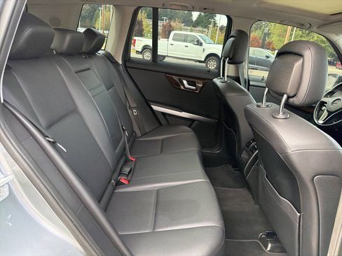 Used 2015 Mercedes-Benz GLK 350 4MATIC image 25