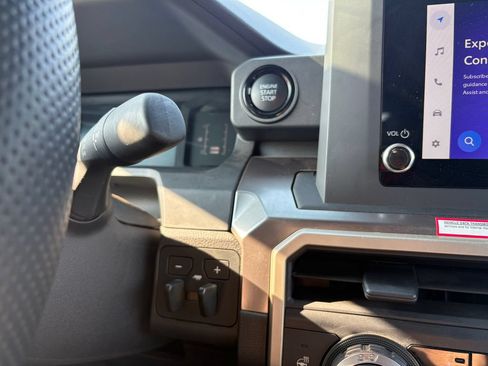 Used 2024 Toyota Tacoma SR5 AWD/4WD image 19