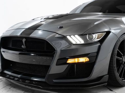 Used 2021 Ford Mustang Shelby GT500 w/ Technology Package RWD image 16