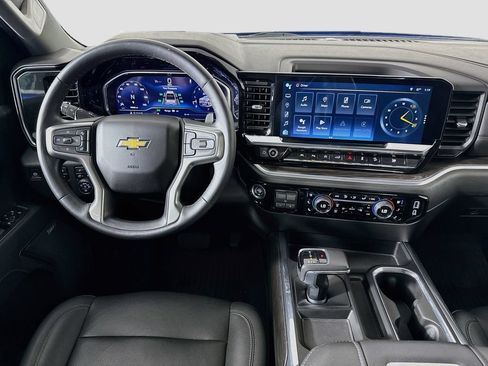 Used 2022 Chevrolet Silverado 1500 LTZ AWD/4WD image 22