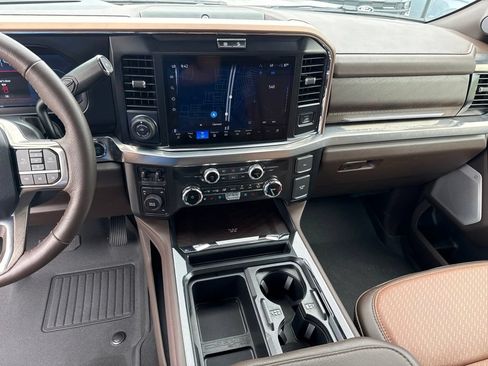 Used 2026 Ford F450 King Ranch w/ FX4 Off-Road Package AWD/4WD image 8
