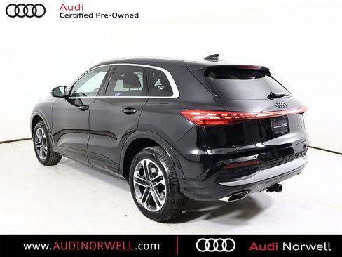 Certified 2025 Audi Q5 Premium w/ 19" Wheel Package image 12