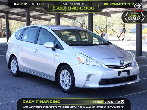 Used 2012 Toyota Prius V Three image 1