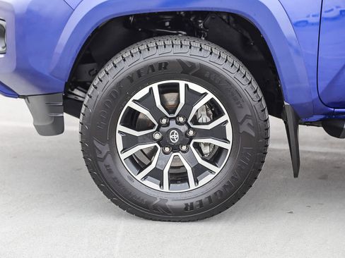 Certified 2023 Toyota Tacoma TRD Sport image 11