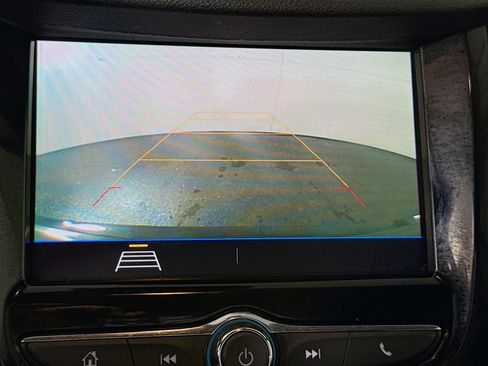 Used 2020 Chevrolet Trax LT image 19