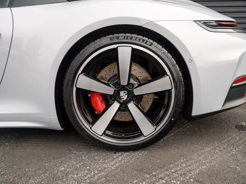 New 2026 Porsche 911 Carrera 4S AWD/4WD image 8