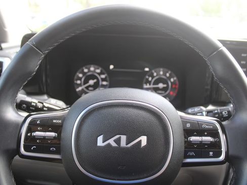 Used 2023 Kia Sorento SX FWD image 27