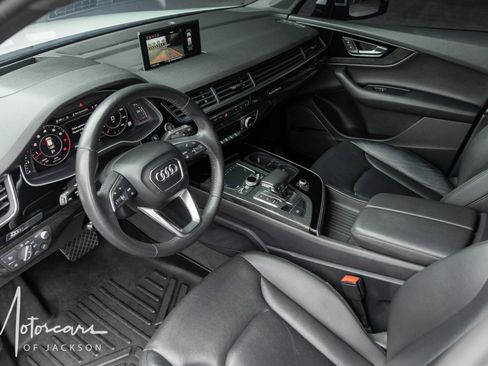 Used 2018 Audi Q7 3.0T Prestige AWD/4WD image 24