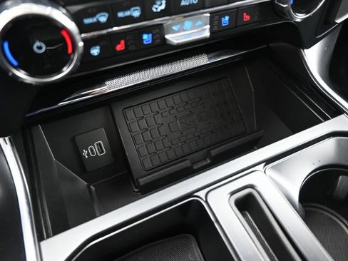 Used 2025 Ford F150 Raptor image 19