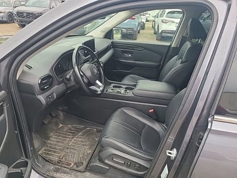 Used 2024 Honda Pilot Elite image 12