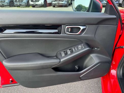 Used 2023 Honda Civic Touring image 18