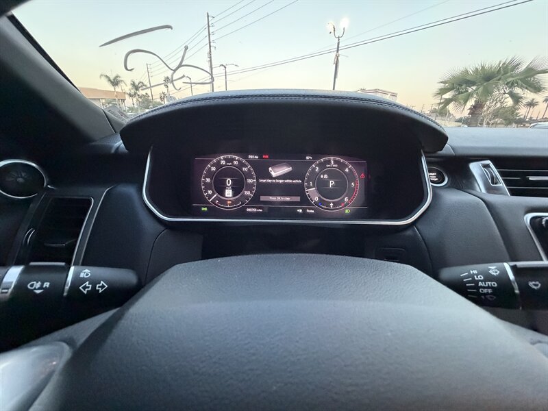 Used 2020 Land Rover Range Rover Sport SE AWD/4WD image 25