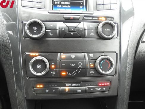 Used 2018 Ford Explorer XLT image 20