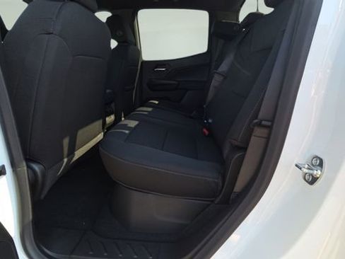 New 2026 GMC Canyon Elevation w/ Convenience Package image 21