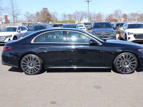 Used 2025 Mercedes-Benz E 450 4MATIC Sedan w/ Driver Assistance Package image 4