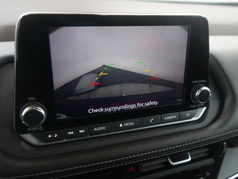 Used 2021 Nissan Rogue S image 29