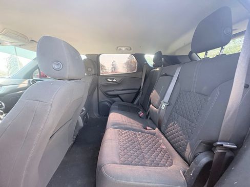 Used 2019 Chevrolet Blazer LT FWD image 7