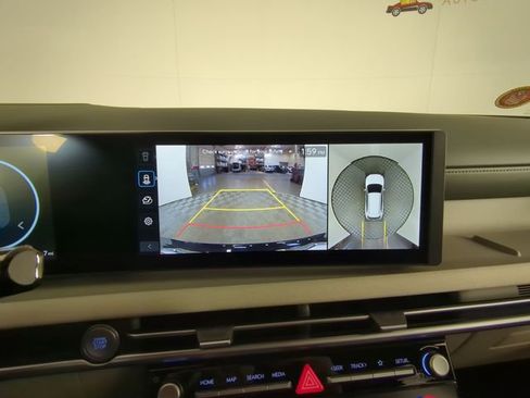 New 2026 Hyundai Tucson Limited w/ Tow & Go Package image 24