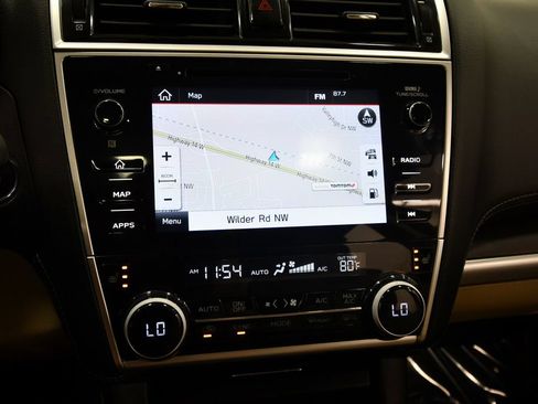 Used 2019 Subaru Outback 2.5i Limited AWD/4WD image 25