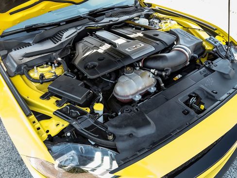 Used 2018 Ford Mustang GT w/ Black Accent Pkg image 34