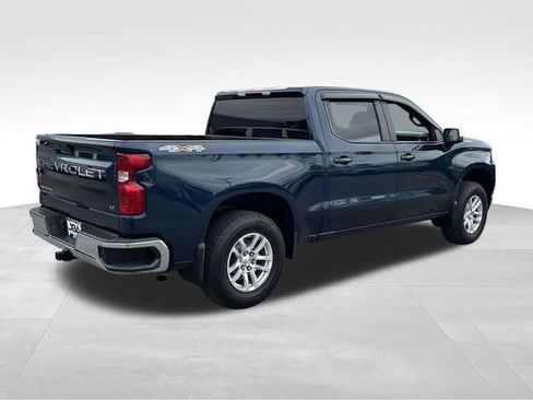 Used 2022 Chevrolet Silverado 1500 LT AWD/4WD image 26