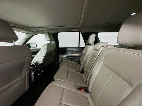 Used 2020 Ford Expedition XLT w/ Equipment Group 202A image 26