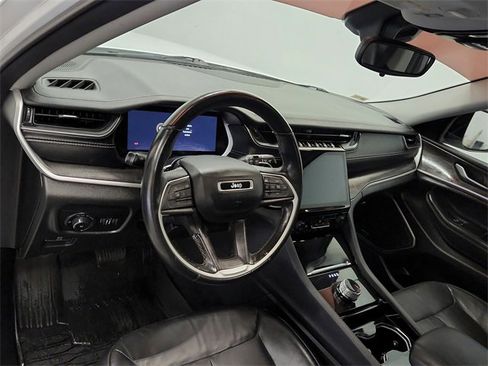 Used 2021 Jeep Grand Cherokee L Limited image 18