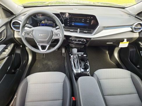 New 2026 Chevrolet Trax LT w/ Driver Confidence Package FWD image 6