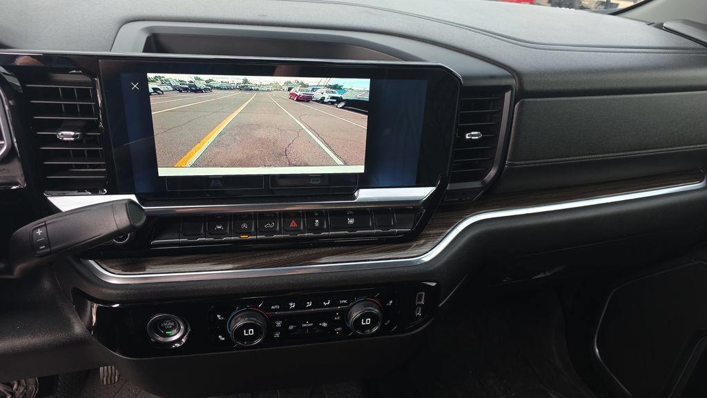 Used 2022 Chevrolet Silverado 1500 LT RWD image 24