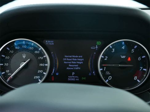 Used 2022 Maserati Levante Trofeo image 21