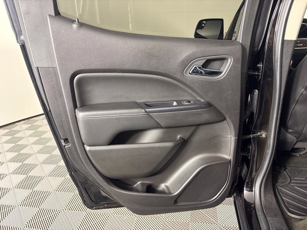 Used 2016 GMC Canyon SLT AWD/4WD image 40