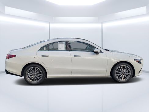 Used 2023 Mercedes-Benz CLA 250 image 5
