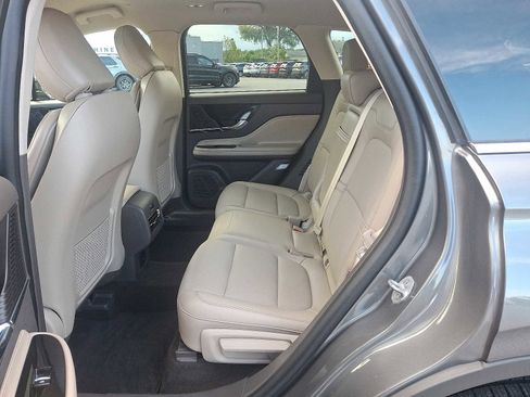 Used 2022 Lincoln Corsair Standard w/ Equipment Group 101A image 10