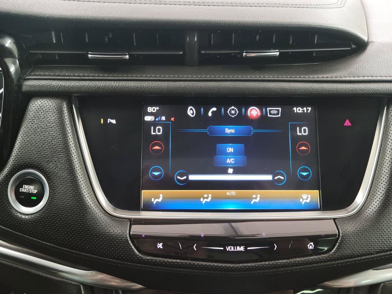 Used 2018 Cadillac XT5 Luxury w/ Driver Awareness Package AWD/4WD image 19