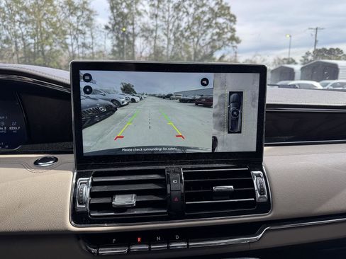 Used 2024 Lincoln Navigator L Reserve image 12