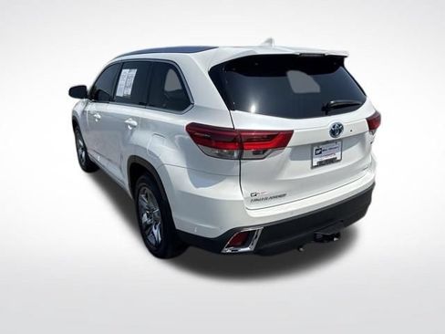Used 2018 Toyota Highlander Limited Platinum AWD/4WD image 3