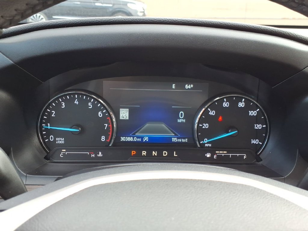 Used 2023 Ford Explorer Limited w/ Equipment Group 301A AWD/4WD image 31