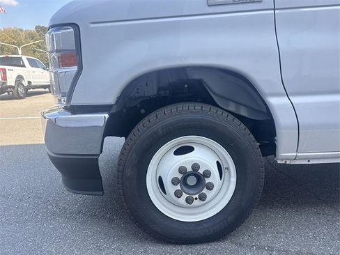 New 2024 Ford E-350 and Econoline 350 Super Duty w/ Driver's Safety Package image 18